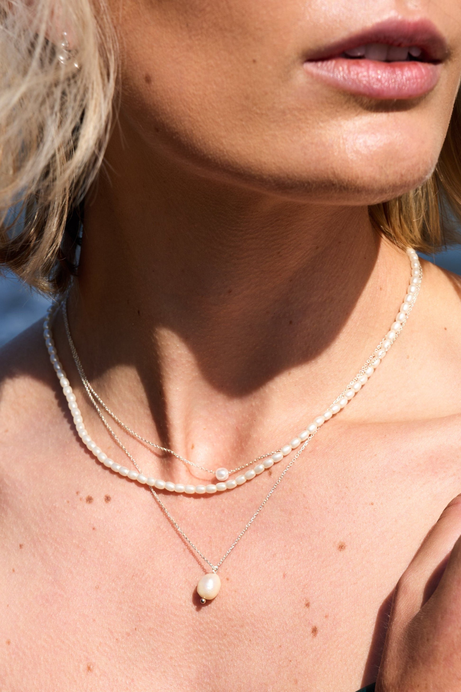 Sustainable jewelry, pearl neckalce, pearl choker, everyday essentials, everyday jewelry, everyday nacklace