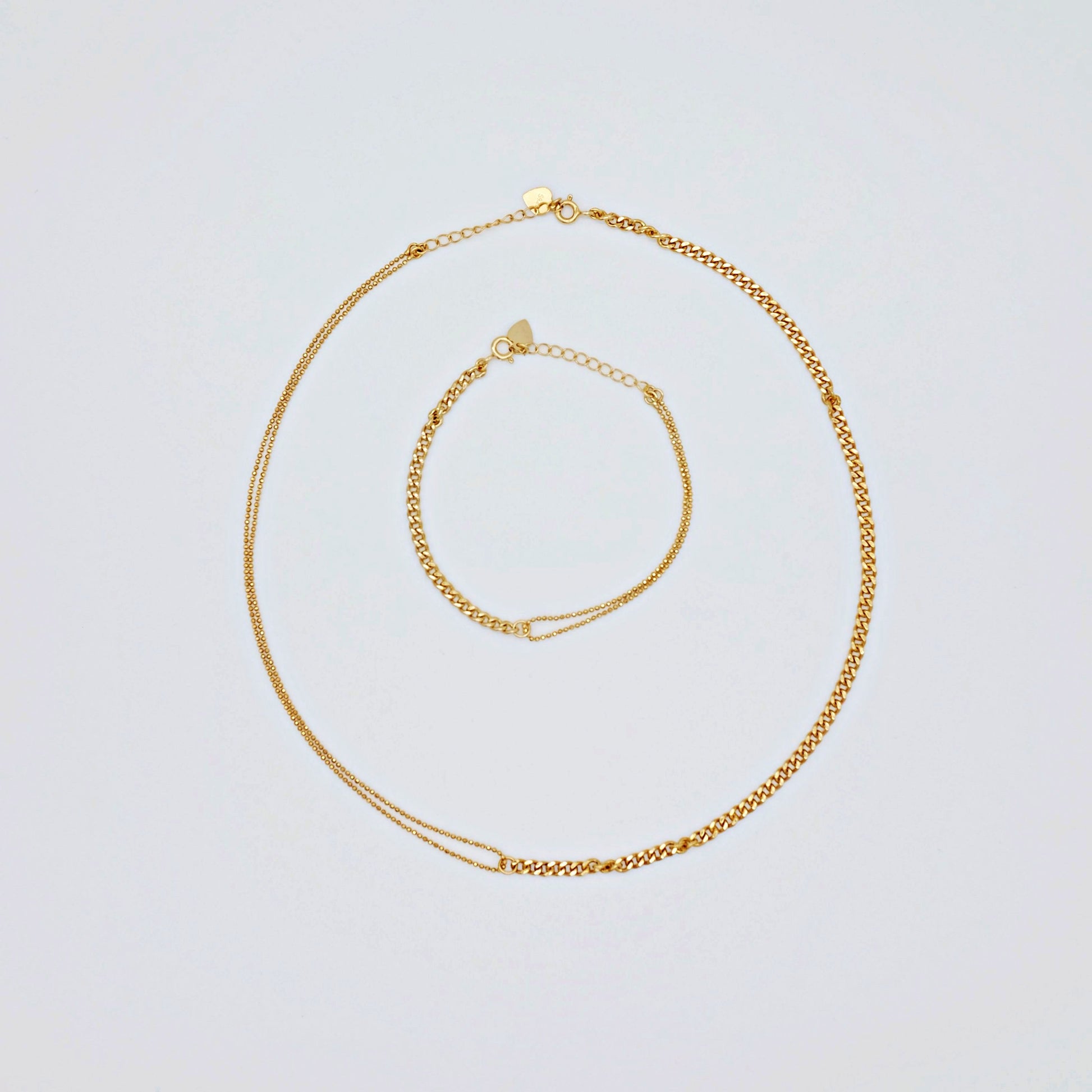 everyday minimal dainty jewelry gold vermeil dalhaejewelry timeless style capsule wardrobe staple minimalist fashion staple link chain bead necklace bracelet 