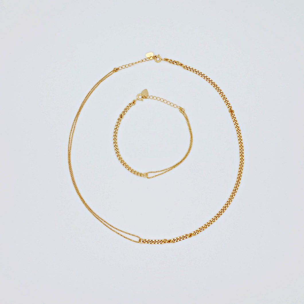 everyday minimal dainty jewelry gold vermeil dalhaejewelry timeless style capsule wardrobe staple minimalist fashion staple link chain bead necklace bracelet 