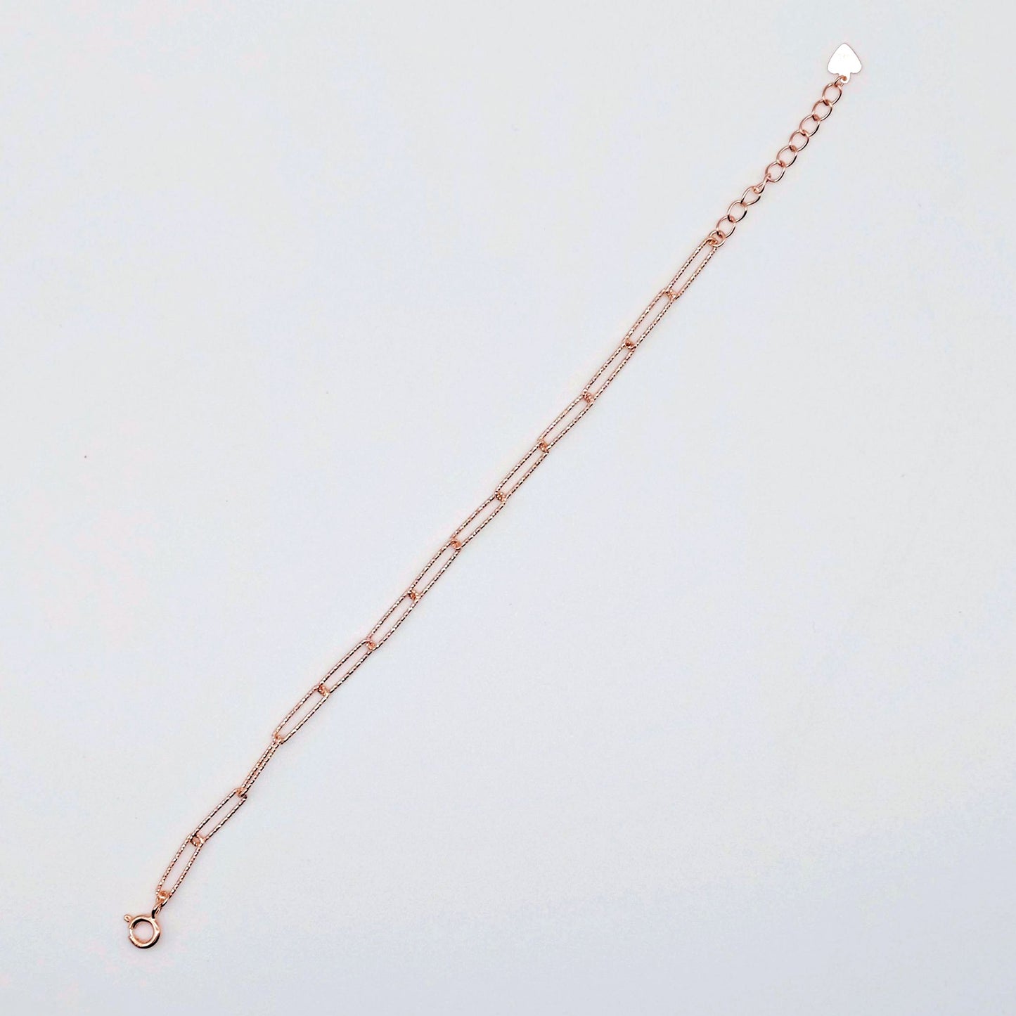 everyday minimal dainty jewelry dalhaejewelry timeless style capsule wardrobe staple minimalist fashion staple luxe link bracelet diamond cut sterling silver gold vermeil rosegold