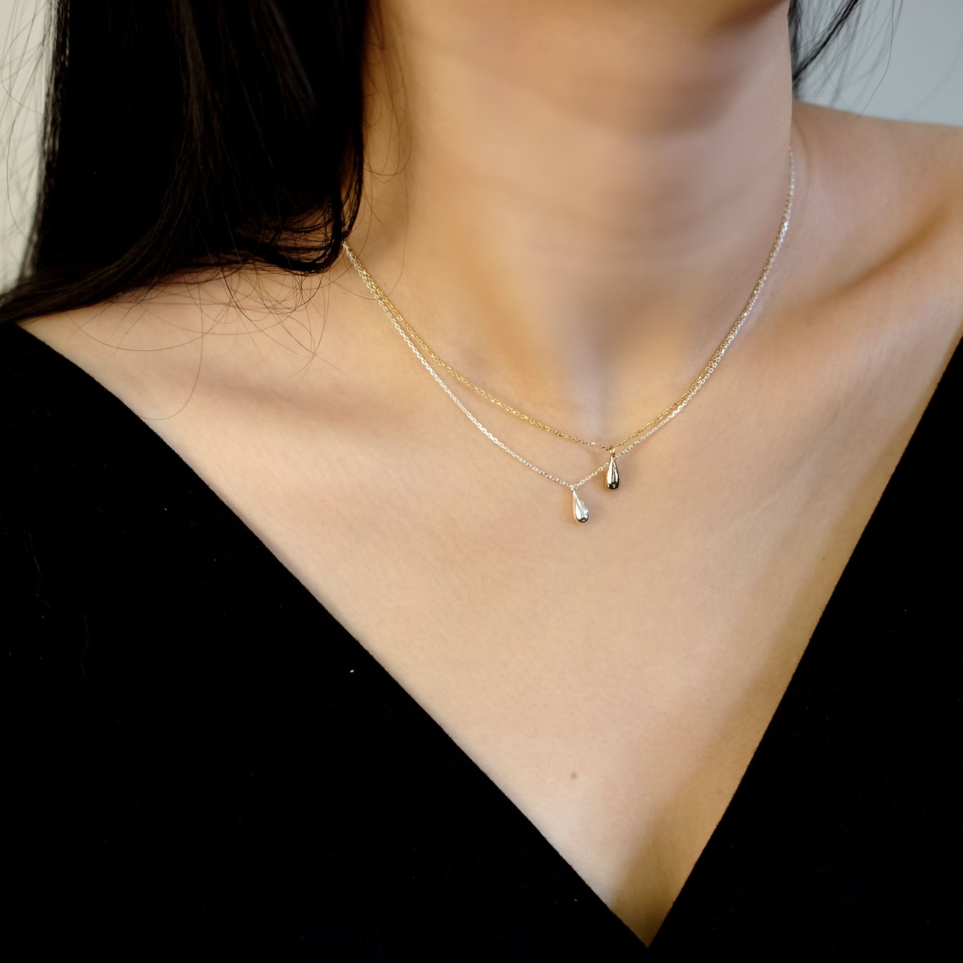 everyday minimal dainty jewelry dalhaejewelry timeless style capsule wardrobe staple minimalist fashion staple fine sterling silver gold vermeil teardrop necklace 