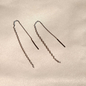 everyday minimal dainty jewelry dalhaejewelry timeless style capsule wardrobe staple minimalist fashion staple fine chain earring chain threader earring sterling silver gold vermeil