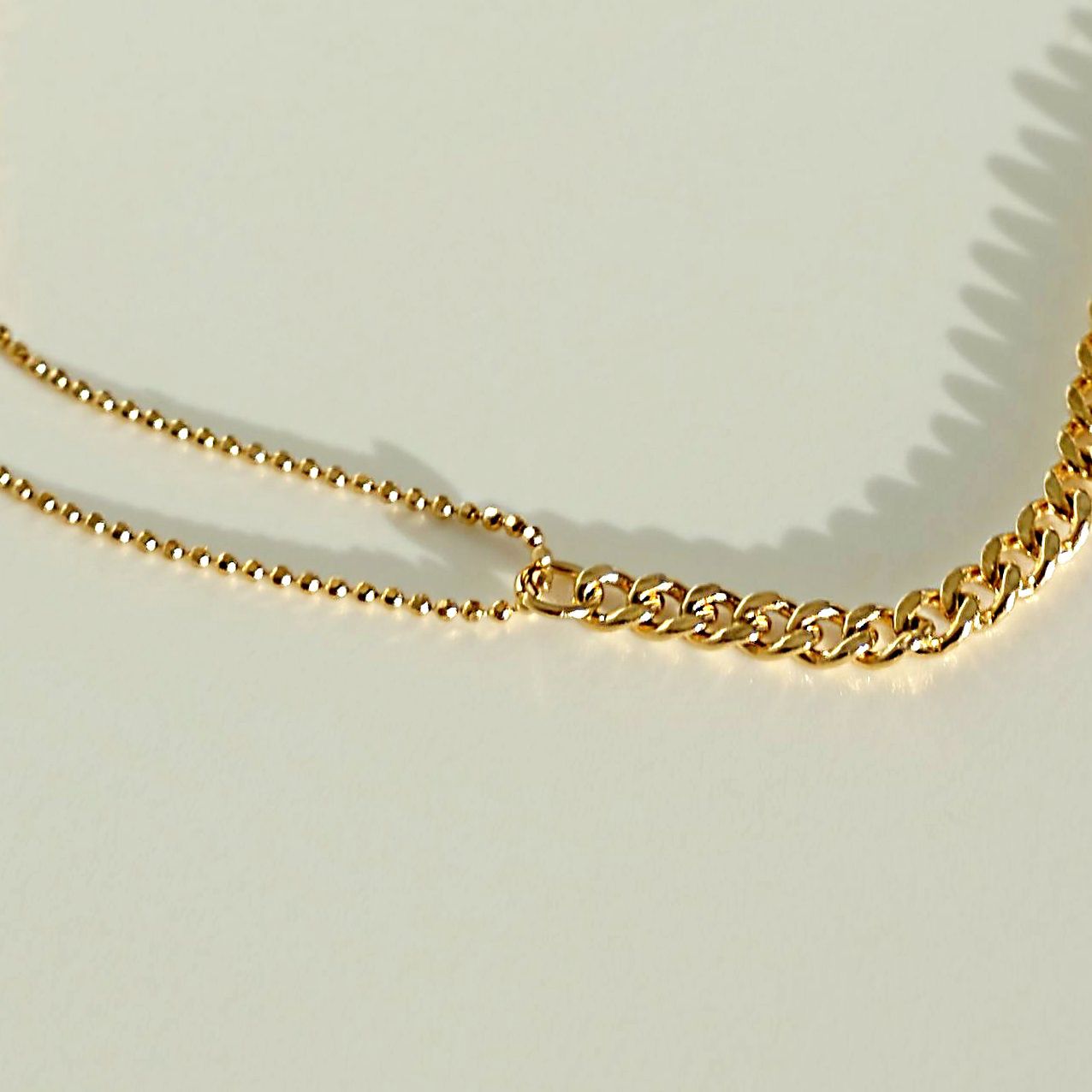 everyday minimal dainty jewelry gold vermeil dalhaejewelry timeless style capsule wardrobe staple minimalist fashion staple link chain necklace