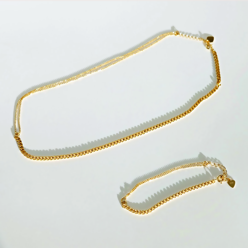 everyday minimal dainty jewelry gold vermeil dalhaejewelry timeless style capsule wardrobe staple minimalist fashion staple link chain bead necklace bracelet 