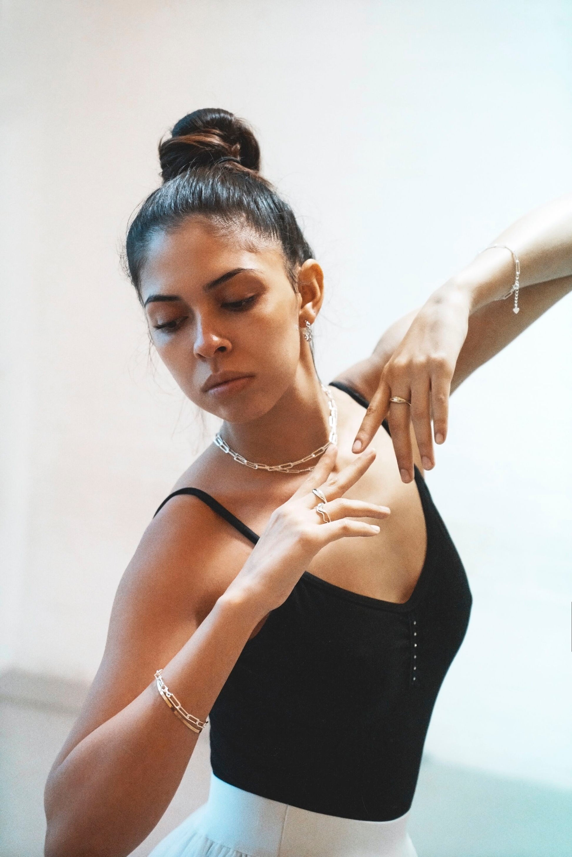 everyday minimal dainty jewelry dalhaejewelry timeless style capsule wardrobe staple minimalist fashion staple ballet editorial bold link chain sterling silver