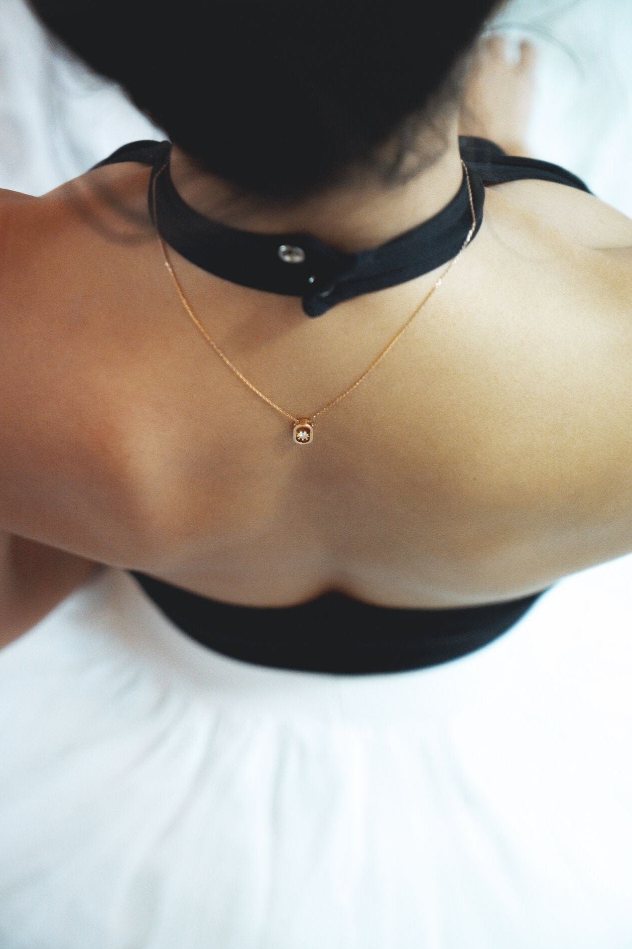 everyday minimal dainty jewelry dalhaejewelry timeless style capsule wardrobe staple minimalist fashion staple fine sterling silver gold vermeil diamond necklace romantic rosegold everyday diamond necklace link necklace delicate