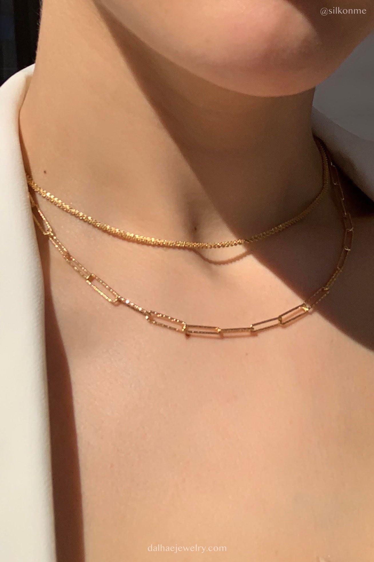 everyday minimal dainty jewelry gold vermeil dalhaejewelry timeless style capsule wardrobe staple minimalist fashion staple diamond cut link chain statement necklace @silkonme